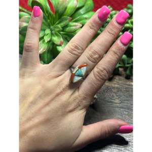 Bague vintage en argent sterling avec turquoise et opale Navajo, taille 5.5, bijoux bohèmes en pierres précieuses - Product Image 2