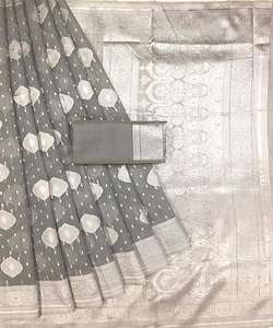 Nouveau dernier Festival porter coton soie imprimé Saree avec chemisier pièce femmes indiennes portent Sari meilleur prix en gros Surat ethnique - Product Image 2