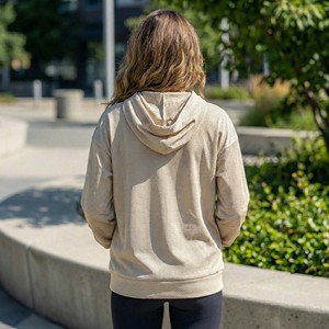 Sweat-shirt pour femme, streetwear d'été, vente en gros personnalisée, respirant, tissu en maille aérée écologique, coupe structurée ample, léger, devant - Product Image 4