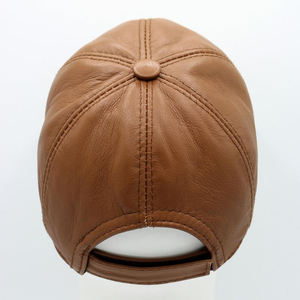 Vente en gros de casquettes de baseball de luxe casquettes classiques en cuir de couleurs unies casquettes 6 panneau boucle en métal casquette en cuir pour unisexe OEM Service - Product Image 3