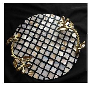 Nouveau plateau en bois de nacre au meilleur design avec poignées métalliques, certifié EPCH, pour hôtels et restaurants, artisanat décoratif indien - Product Image 2