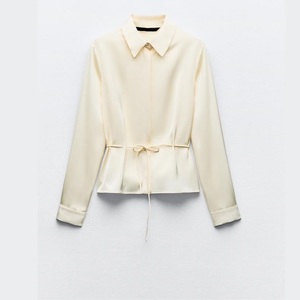 Top informal elegante para mujer de calidad superior, ideal para el verano y la primavera, looks de moda disponibles a precios mayoristas - Product Image 1