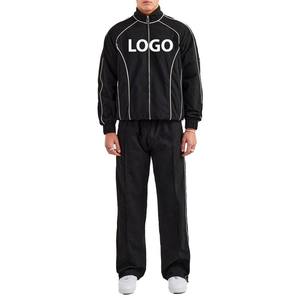 Logo personnalisé OEM Vêtements de jogging d'été respirants Survêtements Veste en nylon et polyester avec passepoil réfléchissant pour hommes Ensemble coupe-vent unisexe - Product Image 6