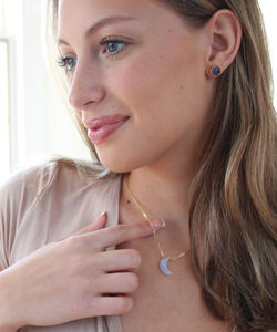 Colliers de pierres précieuses de croissant de lune d'opale bleue colliers de chaîne filaire Boho 925 argent plaqué or colliers pendentifs faits à la main délicats - Product Image 5