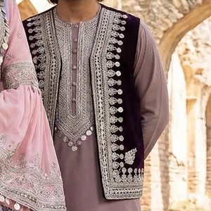 Robe de mariée longue à manches longues, traditionnelle, vintage, ethnique, pashtun, faite à la main au Pakistan, personnalisable, vente en gros - Product Image 4