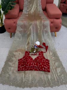 Beau saree de créateur avec fil et séquence et chemisier - Product Image 3