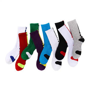 ถุงเท้ากีฬาหุ้มข้อผ้าคอตตอนสำหรับผู้ชายถุงเท้ากีฬาหุ้มข้อผ้าคอตตอนสั่งตัดโลโก้ได้ - Product Image 4