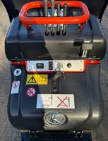 Kostenloser Versand Kubota KC70VHD-4 Raupendumper 700kg Nutzlast, Hochkippfunktion & 9,8 PS Dieselmotor Kompakter Gummiketten-Baustellen-Dumper