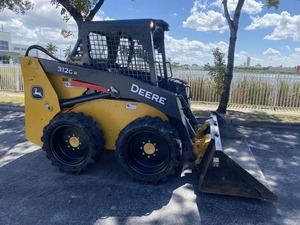 Jonn Dee-Chargeuse compacte 312G d'occasion à vendre, mini chargeur frontal avec moteur central, tracteur rétrocaveuse, caractéristiques - Product Image 6