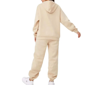 ชุดเซ็ตเสื้อและกางเกงผู้หญิงขายดี ดีไซน์ตัดกันทันสมัย ชุดลำลองผู้หญิงสุดคลาสสิก ชุดกีฬาผู้หญิง - Product Image 4