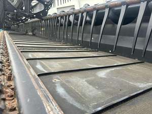 MacDon FD 140 Flexdraper - Product Image 4