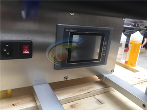 Etiquetadora manual de etiquetas adhesivas para botellas redondas y latas con un rendimiento estable - Product Image 2