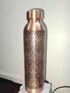Bouteille en cuivre pur, bouteille en cuivre ayurvédique, bouteille en cuivre gravée, bouteille d'eau en cuivre martelé, bouteille en cuivre avec verre - Product Image 6