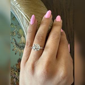 Bague en diamant de laboratoire rond de 2,00 CT VVS1 VVS2 de qualité supérieure, halo caché, or 18 carats, prix d'usine - Product Image 5