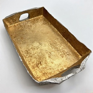 Plateau plat en aluminium ClassicAura avec bordure gravée Finition mate de qualité supérieure Poids durable et look chic pour les maisons contemporaines - Product Image 3