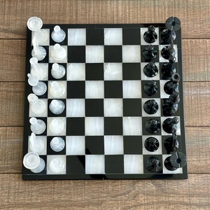 Jeu d'échecs moderne pour la maison, la chambre à coucher, le salon et le bureau pour le mariage de Diwali, les célébrations du Ramadan - Product Image 1
