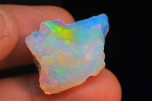 Excellent Rising up Fire Opale éthiopienne brute Multi Flashy Opale éthiopienne brute Welo Pierre précieuse en vrac brute pour votre propre usage - Product Image 6