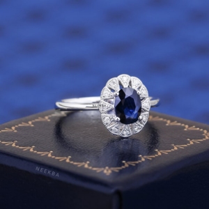 Anillo de plata 925 hecho a mano con estilo de flor clásica con corte ovalado de 5*7mm zafiro azul cultivado en laboratorio Art Deco Half Eternity Wedding Band - Product Image 3