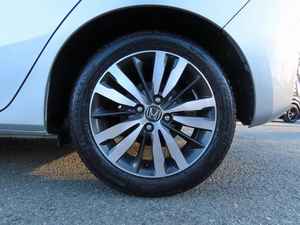 Honn-da Fitt 2022, Vehículo Híbrido de 2.0L, Versión Sharp-Leading, 27000 Kilómetros, Sedán, Autos Usados en Venta - Product Image 5