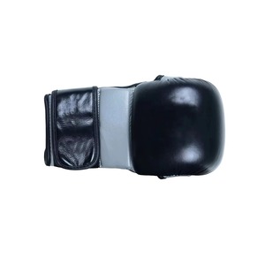 Gants de MMA noirs de qualité supérieure, mitaines de grappling durables, gants de boxe professionnels pour l'entraînement et le sparring en arts martiaux, paume ouverte - Product Image 3