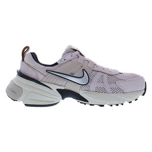 Chaussures de course Nike V2K Run pour femmes en couleur violet platine/chrome |   100% authentique - Product Image 3