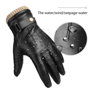 Gants de conduite haut de gamme fabriqués avec un matériau doux et respirant offrant un ajustement confortable, une excellente adhérence et une flexibilité supérieure des mains - Product Image 4