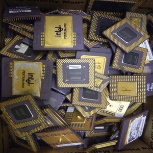 CPU Céramique Ferraille avec épingles dorées prêtes pour l'exportation Intel Pentium Pro Céramique Disponible aux prix de gros - Product Image 5