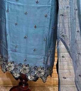 Trajes de moda india bordados a mano sin costuras de diseñador moderno para mujer estilo tradicional elegante para fiestas - Product Image 3