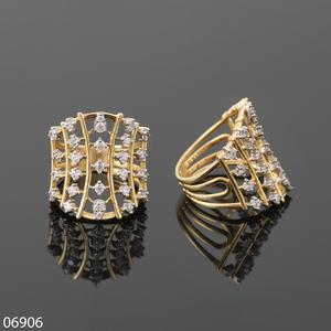 แหวนหมั้นเพชรดีไซน์เนอร์สีโรสโกลด์ เพชรเลี้ยงในห้องปฏิบัติการ ประดับเพชรเต็มวง ดีไซน์ทันสมัย สำหรับผู้หญิงและผู้ชาย ได้รับการรับรองจาก D'VINS - Product Image 3