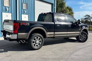 FORD F-250 Super Duty King Ranch 4x4 d'occasion 2020 - Product Image 3
