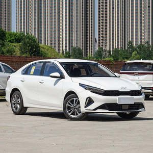 Accesorios para Sedán 2023 de 4 Puertas y 5 Asientos, Volante de Fibra de Carbono con Velocidad Máxima de 180 km/h - Product Image 6