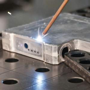 Máquina de Soldadura Láser de Fibra Portátil Nueva, 1500W 2000W de Potencia, Marcas de Fuente IPG MAX Raycus, Componentes Principales: Motor Láser - Product Image 4