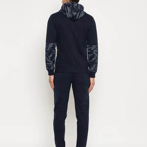 Tissu en polyester conçu article frais hommes survêtements de sport vêtements de plein air tissu Durable hommes survêtements de sport - Product Image 4