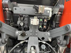 2020 para Kubota LX2610HSDC 4x4 Tractor agrícola compacto con componentes de núcleo duradero y de comodidad premium-Motor y bomba - Product Image 4