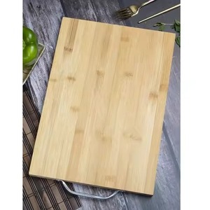 Tabla de Cortar de Madera de la Mejor Calidad, Diseño para Rebanar Pan, Cortar Carne y Verduras, y Uso en Restaurantes - Product Image 4