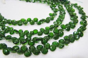 Tourmaline verte naturelle de qualité AAA 5-6mm perles à facettes meilleure qualité en forme de coeur brin de 8 pouces perles de pierre de couleur verte - Product Image 2