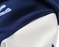 Chaqueta Deportiva Varsity con Capucha y Cremallera, Bordado Personalizado, Mangas en Contraste, Ropa Deportiva Premium, Prenda Exterior Clásica de Moda Masculina