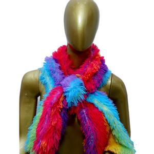 Foulard d'hiver confortable pour femme Multicolore Doux Moelleux Design élégant Facile à porter Polyester Accessoire de mode Châles traditionnels - Product Image 2