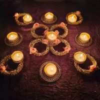 Décorations uniques pour fêtes et festivals traditionnels indiens - Porte-bougies chauffe-plat, Rangoli, Fleurs artificielles, Écologiques, Diwali, Baptême