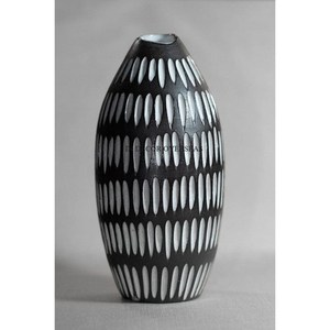 Art Créatif Moderne Blanc Et Noir Couleur Fantaisie Designer Première Qualité Métal Fait Vase À Fleurs Maison Décoratif Fourniture De L'Inde - Product Image 4