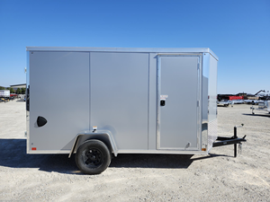 Remorque de transport fermée 6x12 2026 Cross, en PolyCore .080, hauteur intérieure 78 pouces, remorque utilitaire à essieu simple, porte rampe en V pour le transport de marchandises - Product Image 2