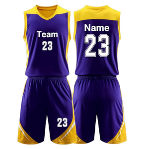 Uniforme de basket-ball personnalisé, imprimé par sublimation, nom et numéro de l'équipe, maillot et short respirants et à séchage rapide - Product Image 3