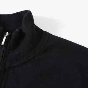 Suéter Personalizado 100% Lana Merino Negro para Hombre con Cierre Doble, Sudadera con Capucha para Hombre - Product Image 5