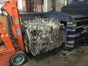 แผ่นอะลูมิเนียมอัลลอยด์ 6063 คุณภาพพรีเมียม ความบริสุทธิ์ 99.9% ผลิตในประเทศเดอ สำหรับการผลิตและการกลั่น - Product Image 3