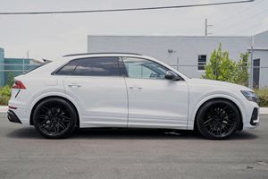 Audi RS Q8 ปี 2023 มือสอง สภาพดี 591 แรงม้า เครื่องยนต์ V8 ทวินเทอร์โบ อุปกรณ์ครบครัน ระบบขับเคลื่อนสี่ล้อ ปรับแต่งบางส่วน - Product Image 3
