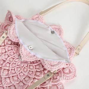 Bolso de Hombro con Patrón de Mandala Rosa Tejido a Mano, Venta al Por Mayor, Personalizado, Ideal para el Uso Diario - Product Image 5
