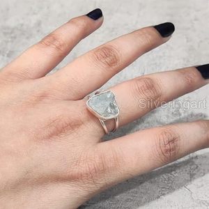 Bague pour femme en argent sterling 925, pierre précieuse labradorite naturelle, double bande, cadeau de Noël, cadeau d'anniversaire, bijoux faits à la main - Product Image 1