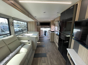 Autocaravanas Dynamaxx Europa 37CA Clase C Usadas 2024 2023, de Primera Calidad, para 4-6 Personas, Interiores Espaciosos, Económicas - Product Image 4