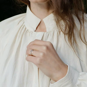 Femmes 100% coton Blouse confortable coupe ample à manches longues col montant respirant mode vêtements d'extérieur plaine teint Style Simple - Product Image 1