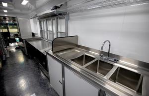 รถขายอาหารจานด่วนสแตนเลสพร้อมอุปกรณ์ทั้งหมดรวมถึงไอศกรีมและรถเข็นสุนัขร้อน - Product Image 6